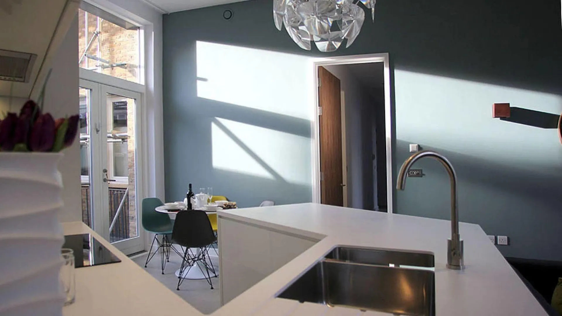 Hop Art House Serviced Apartments London