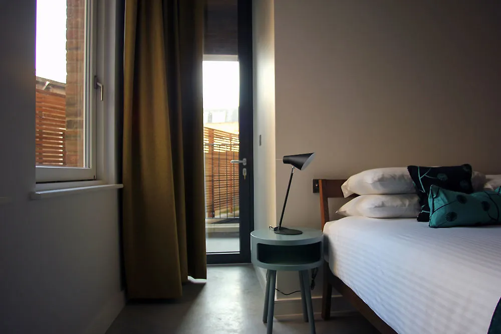 Hop Art House Serviced Apartments London