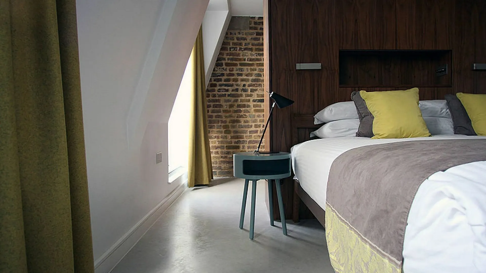 Hop Art House Serviced Apartments London