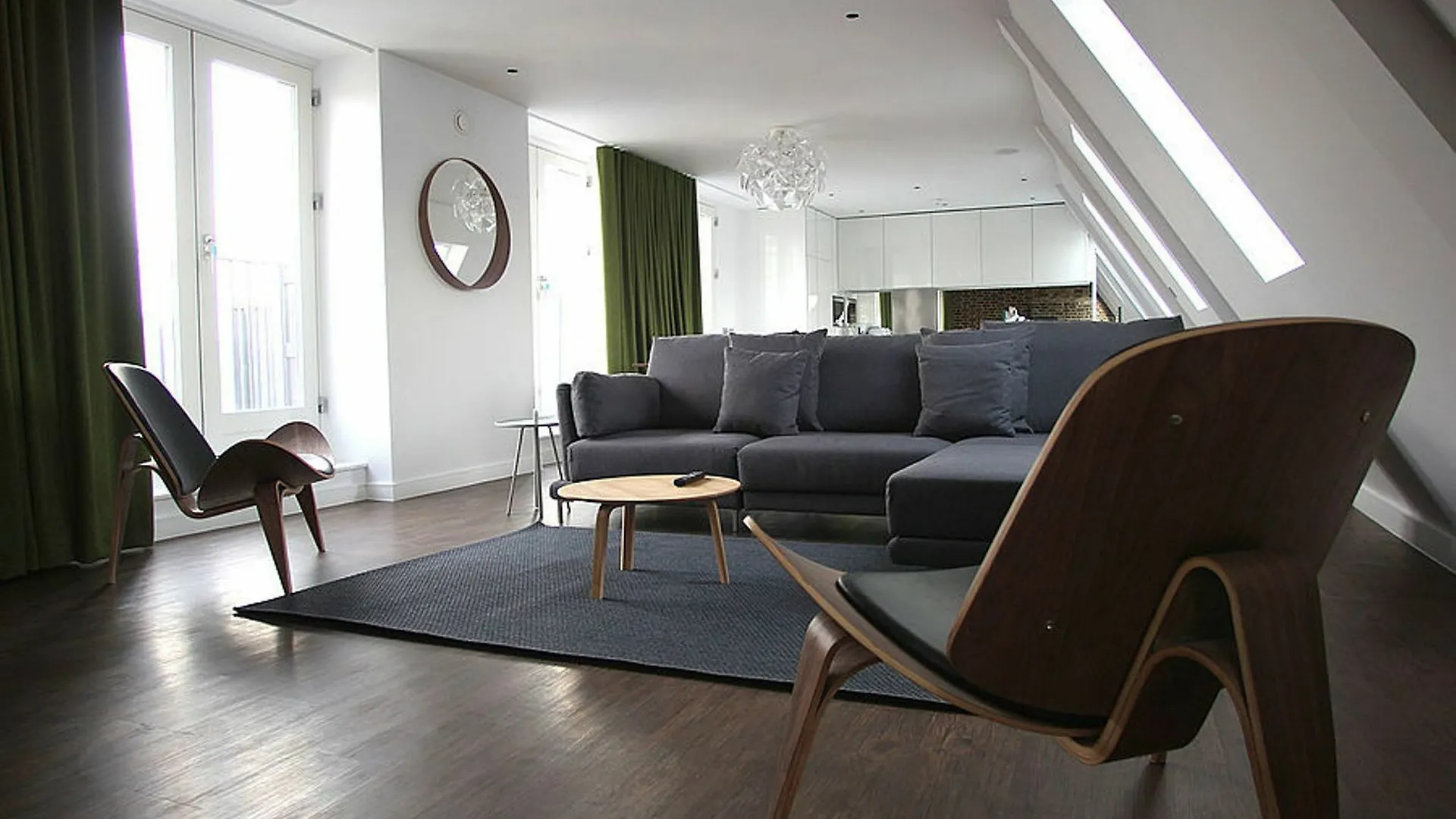 Hop Art House Serviced Apartments London